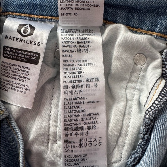 Levi's Ribcage Straight Ankle Distressed Blue Jeans Raw Hem Size 26 - Picture 10 of 11